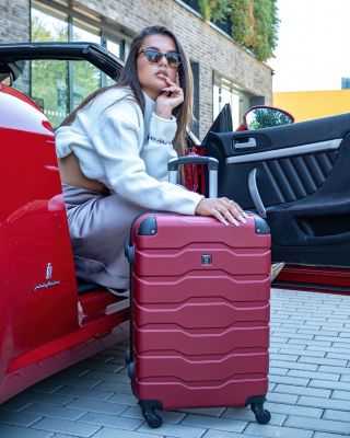 🇮🇹 Firenze 🇮🇹 italský design, který má šmrnc i duši ✨ Kufr, který spojuje eleganci, funkčnost a odolnost 💼🧳 Ať už vyrážíte...