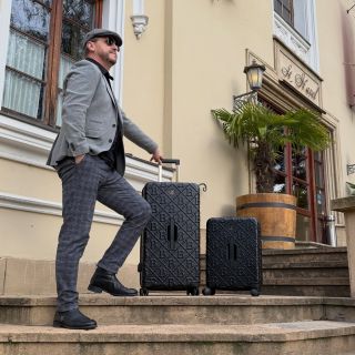 🌍 Vstup do světa elegance s kolekcí Bertoo Livorno! 🇮🇹 Každý detail vypráví příběh italského stylu – od nadčasového...